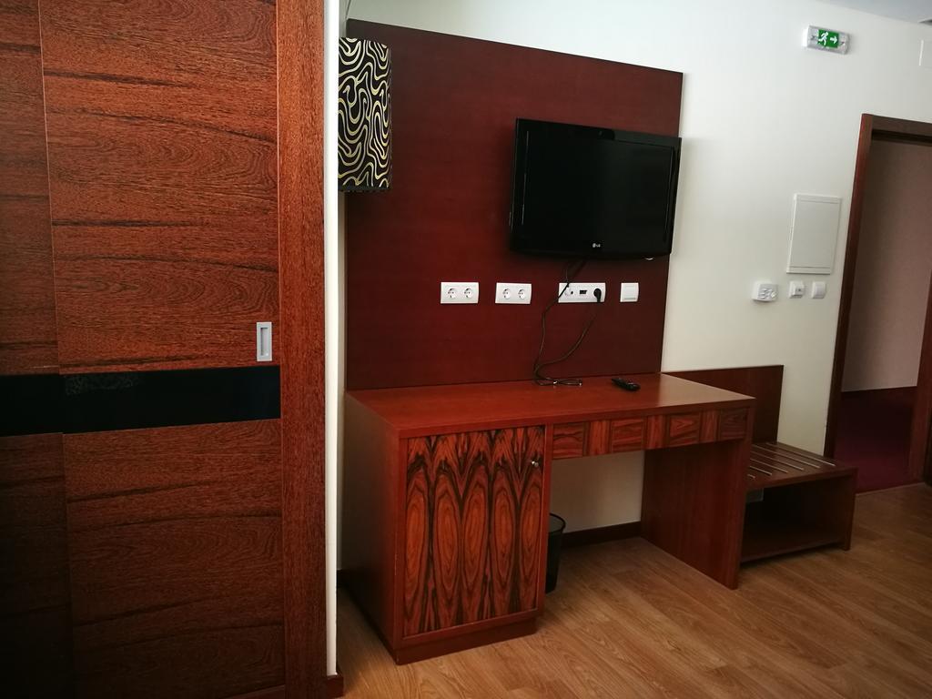 Hotel Do Vale Агиар-да-Бейра Экстерьер фото
