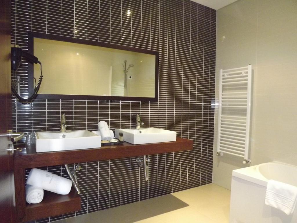 Hotel Do Vale Агиар-да-Бейра Экстерьер фото